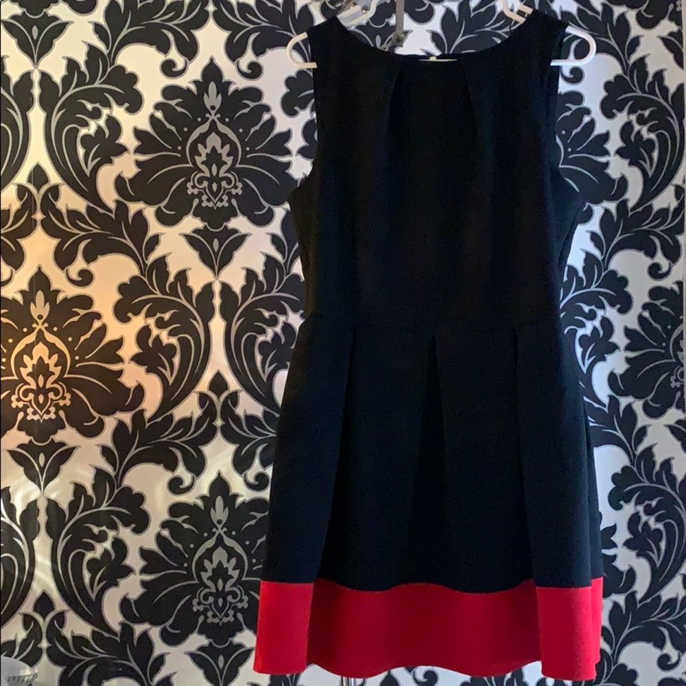 Closet UK LBD with red band - vintage look